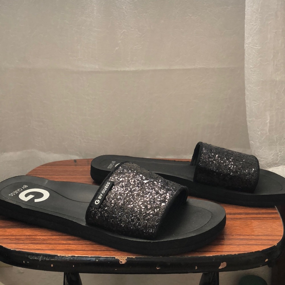 Guess slides